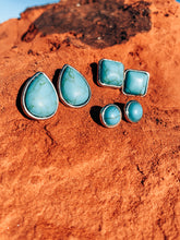 Load image into Gallery viewer, Turquoise Stud Set
