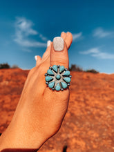 Load image into Gallery viewer, Cowboy Queen Cluster Ring
